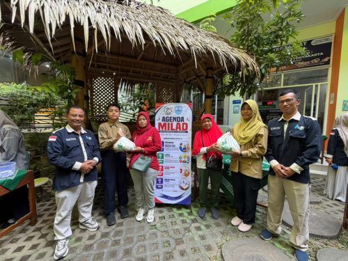 Bakti sosial Milad ke 75